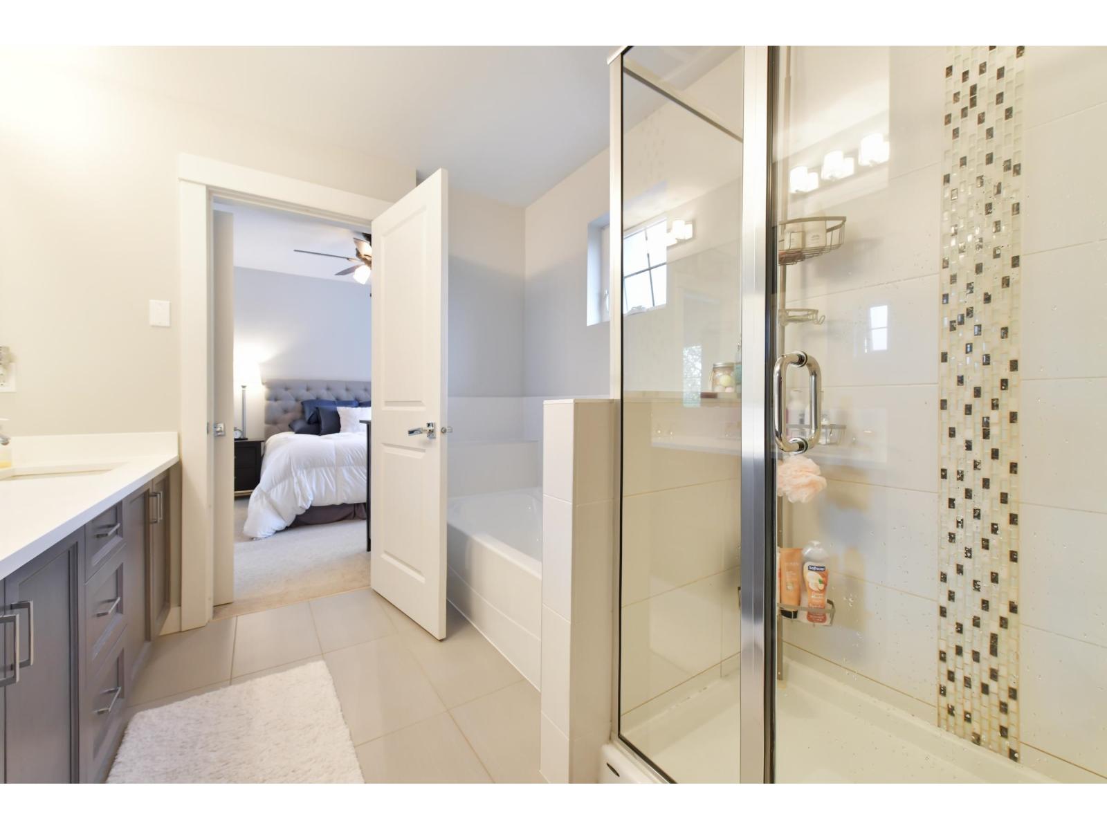 17 3303 Rosemary Heights Crescent, Surrey, British Columbia  V3Z 0K7 - Photo 14 - R3087613