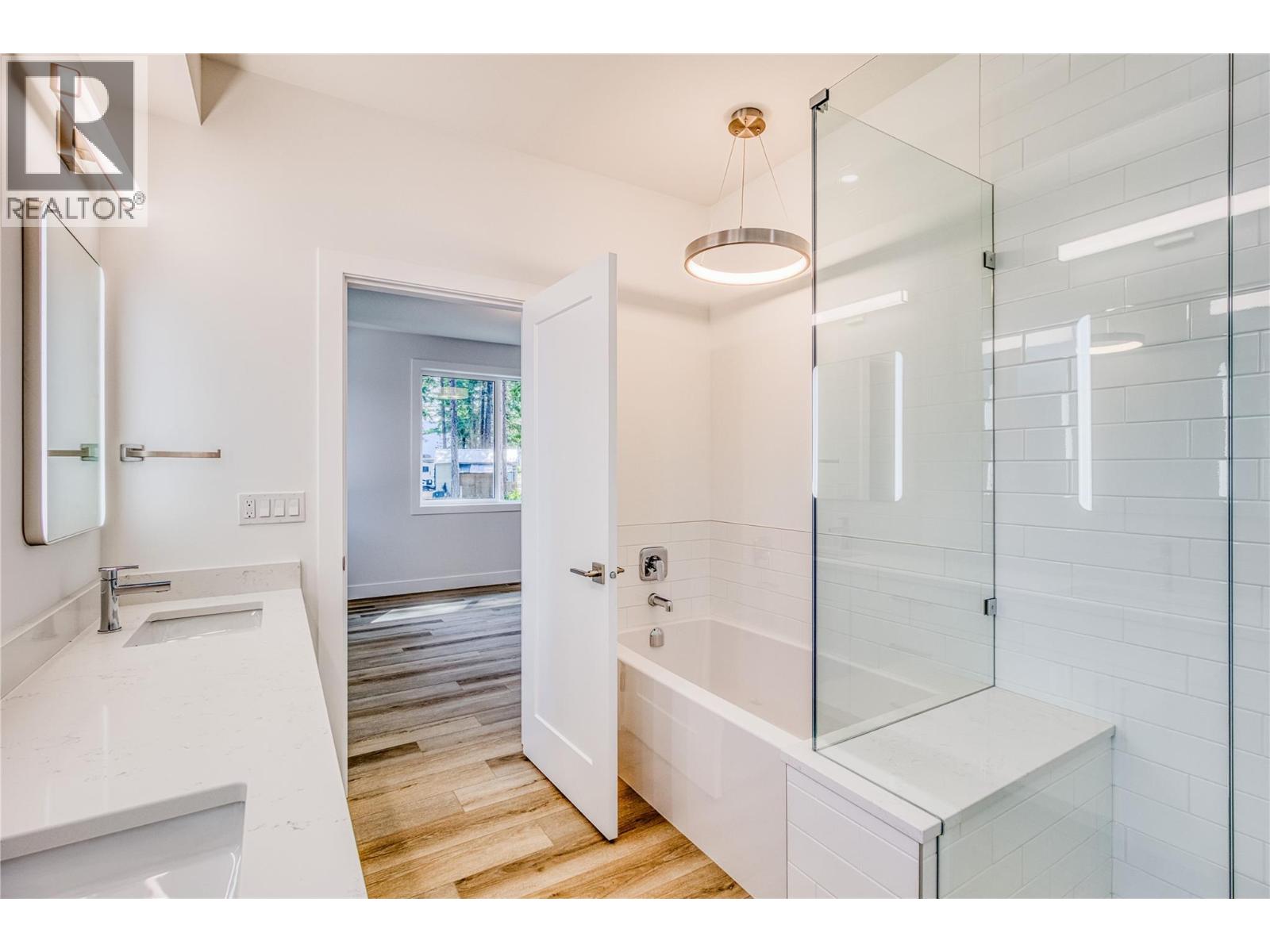 7186 Dunwaters Road, Kelowna, British Columbia  V1Z 3W5 - Photo 24 - 10362558