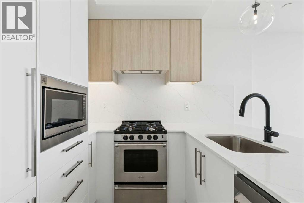 803, 8375 Broadcast Avenue Sw, Calgary, Alberta T3H 6L3 - Photo 8 - A2276687