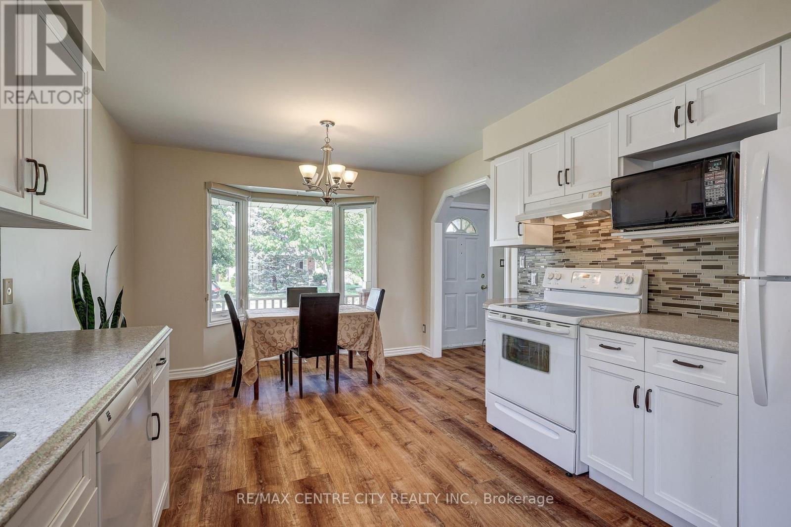 26 Sifton Drive, St. Thomas, Ontario  N5R 6C7 - Photo 8 - X12780786