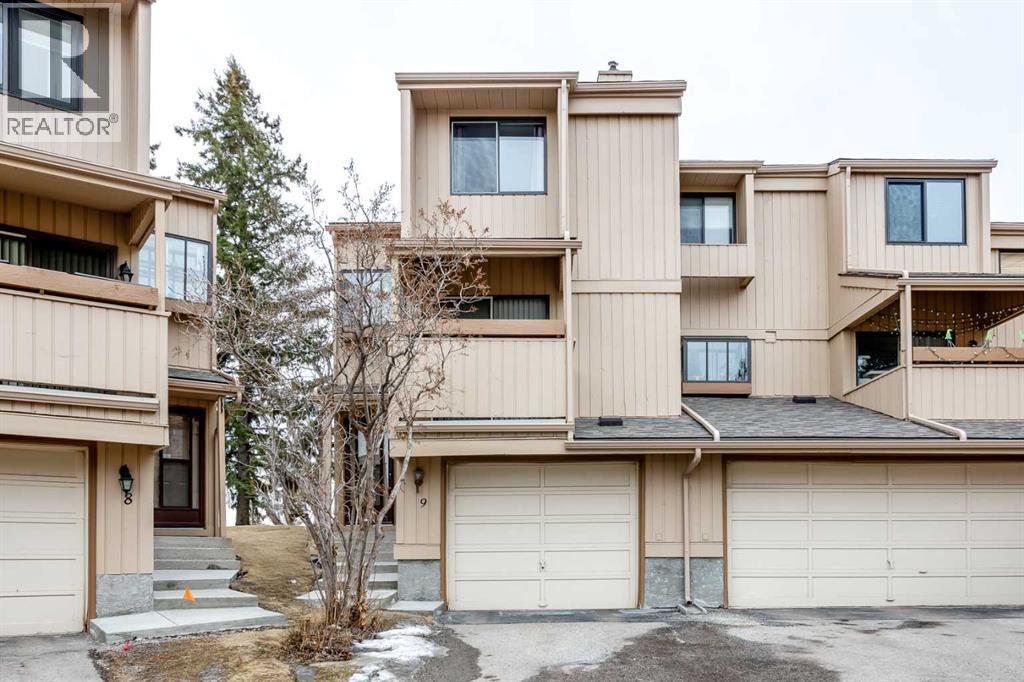 9, 225 Berwick Drive Nw, Calgary, Alberta  T3K 1R8 - Photo 2 - A2281806