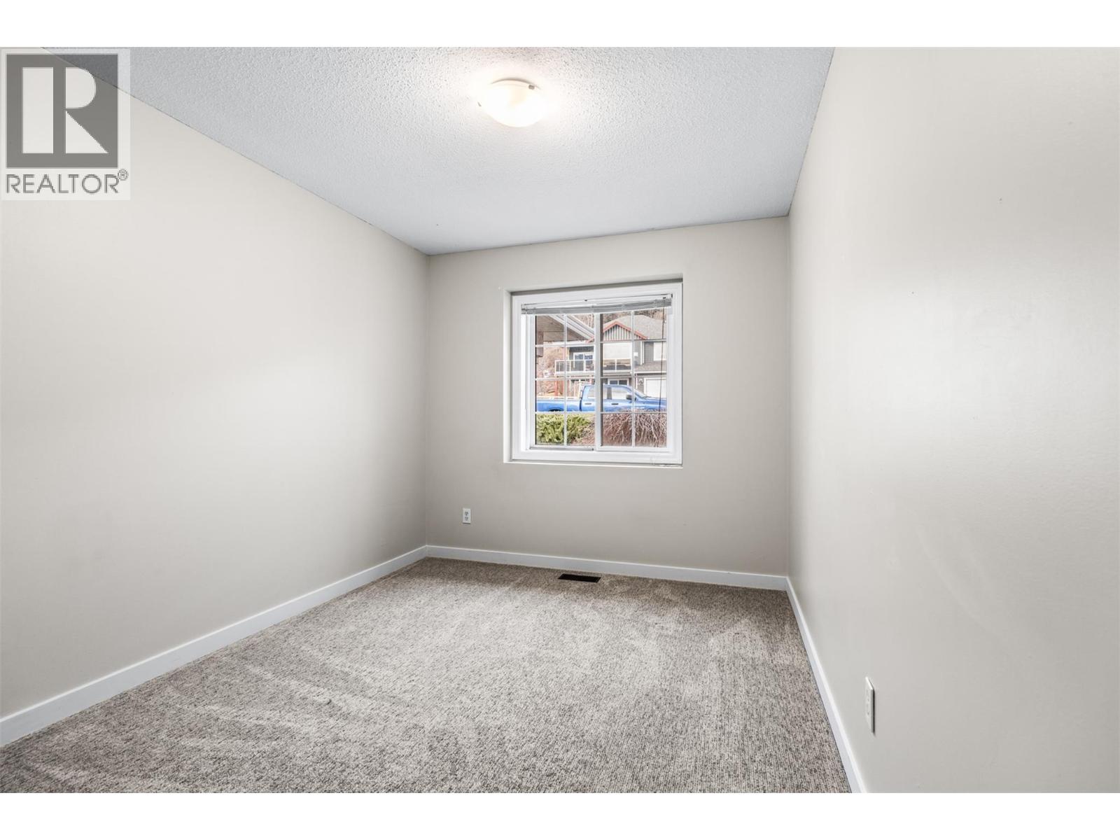 1997 Mountain View Avenue, Lumby, British Columbia  V0E 2G0 - Photo 32 - 10375616