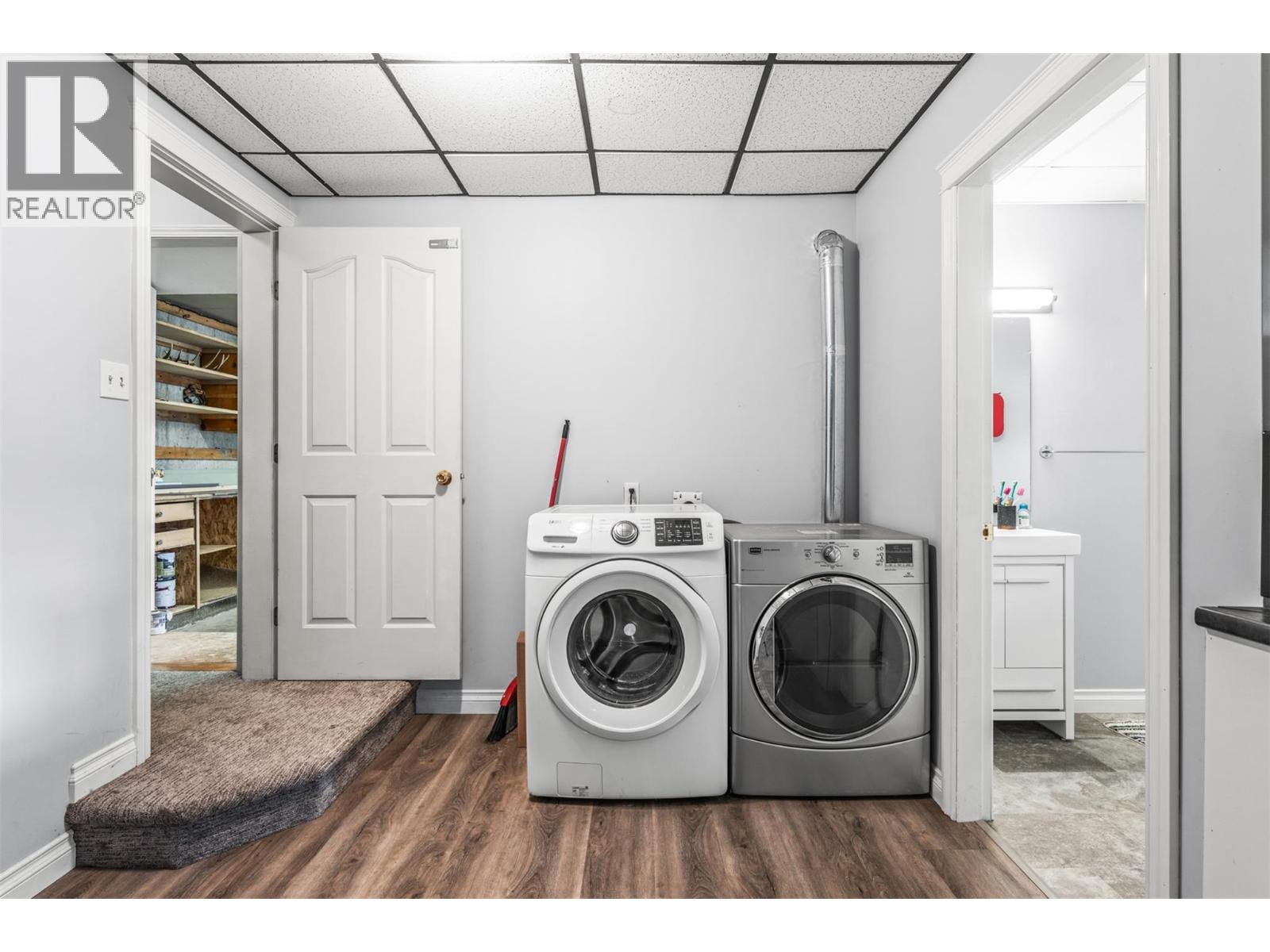 1997 Mountain View Avenue, Lumby, British Columbia  V0E 2G0 - Photo 46 - 10375616