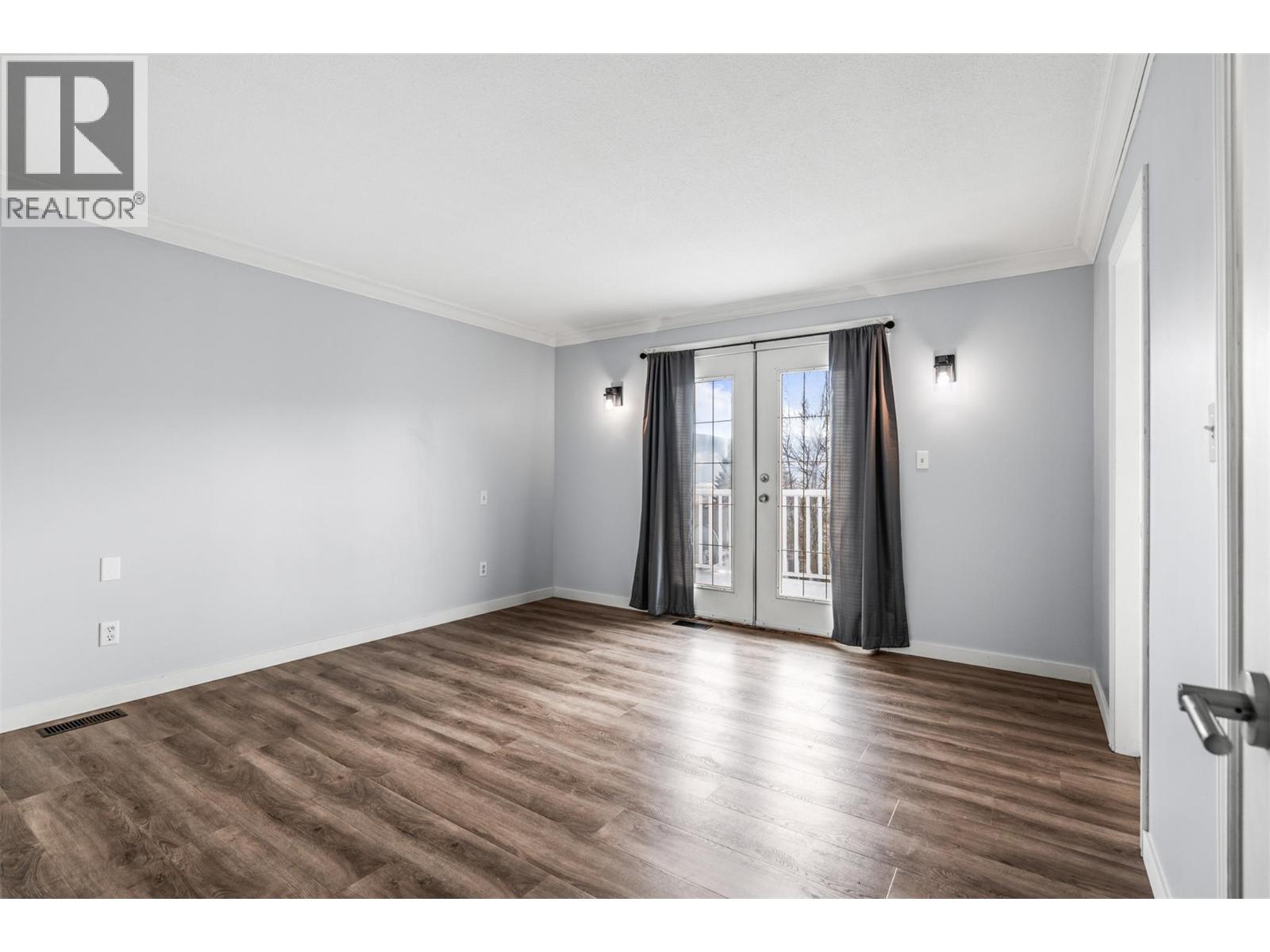 1997 Mountain View Avenue, Lumby, British Columbia  V0E 2G0 - Photo 27 - 10375616