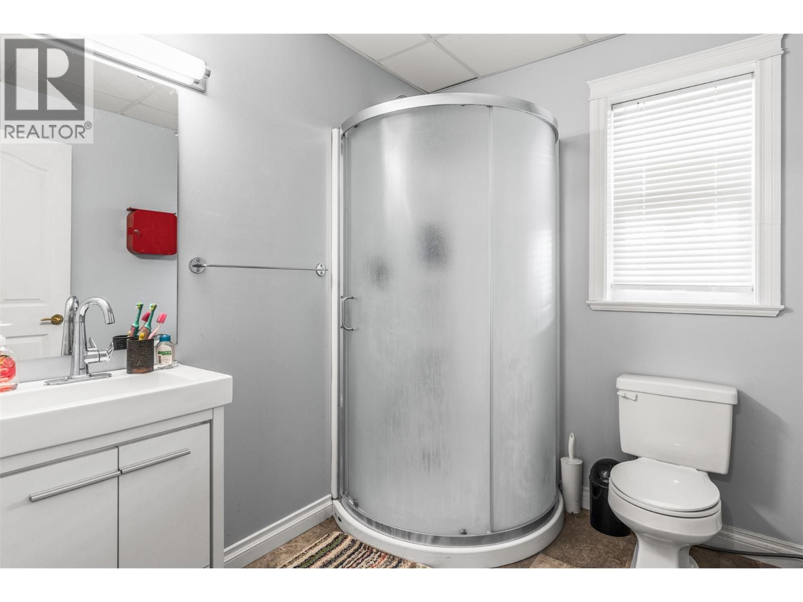 1997 Mountain View Avenue, Lumby, British Columbia  V0E 2G0 - Photo 47 - 10375616