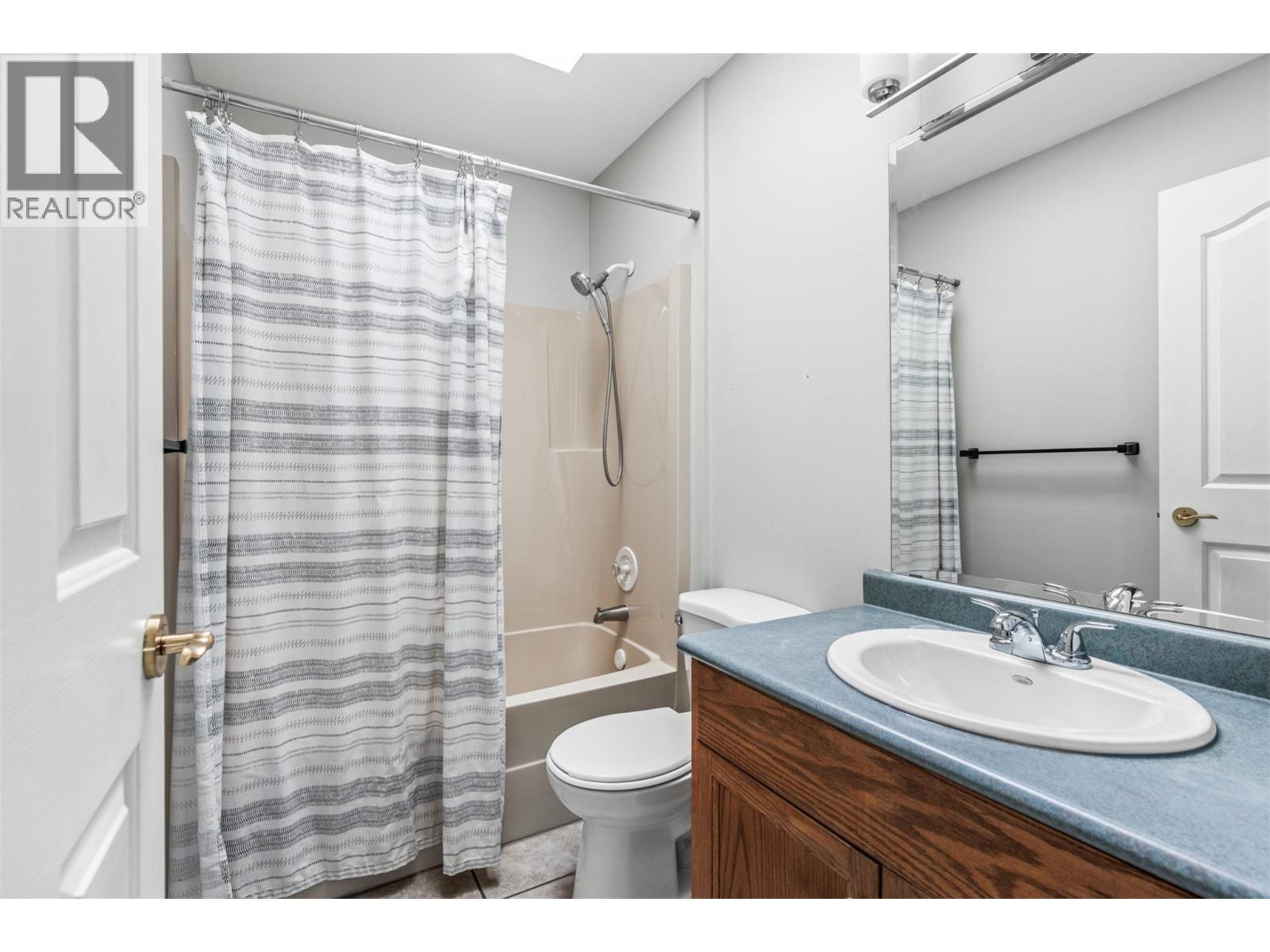 1997 Mountain View Avenue, Lumby, British Columbia  V0E 2G0 - Photo 36 - 10375616