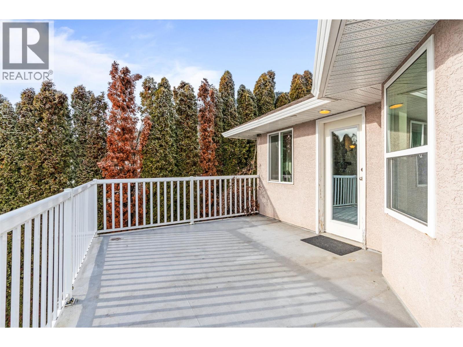 1997 Mountain View Avenue, Lumby, British Columbia  V0E 2G0 - Photo 25 - 10375616