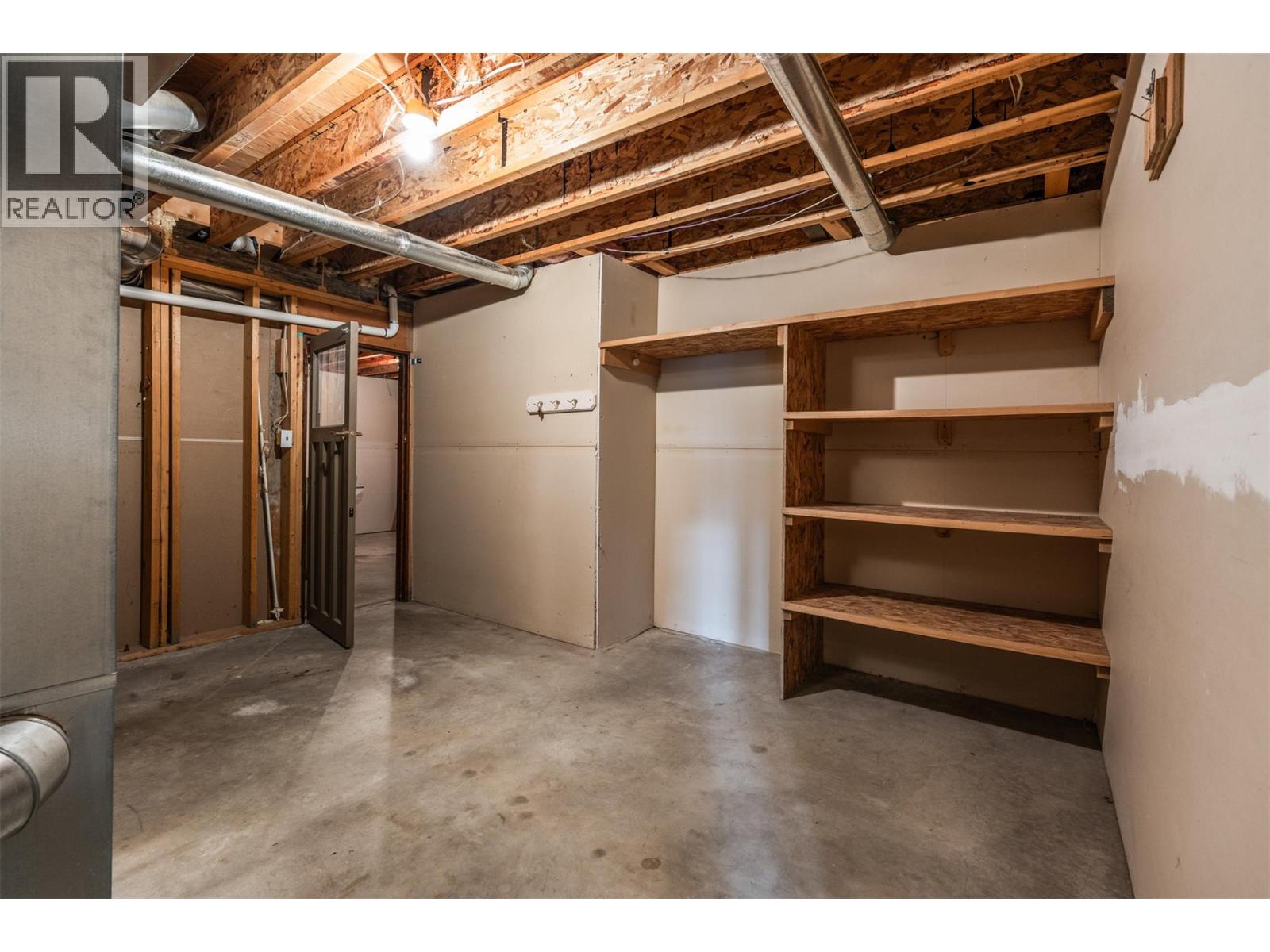 1997 Mountain View Avenue, Lumby, British Columbia  V0E 2G0 - Photo 40 - 10375616