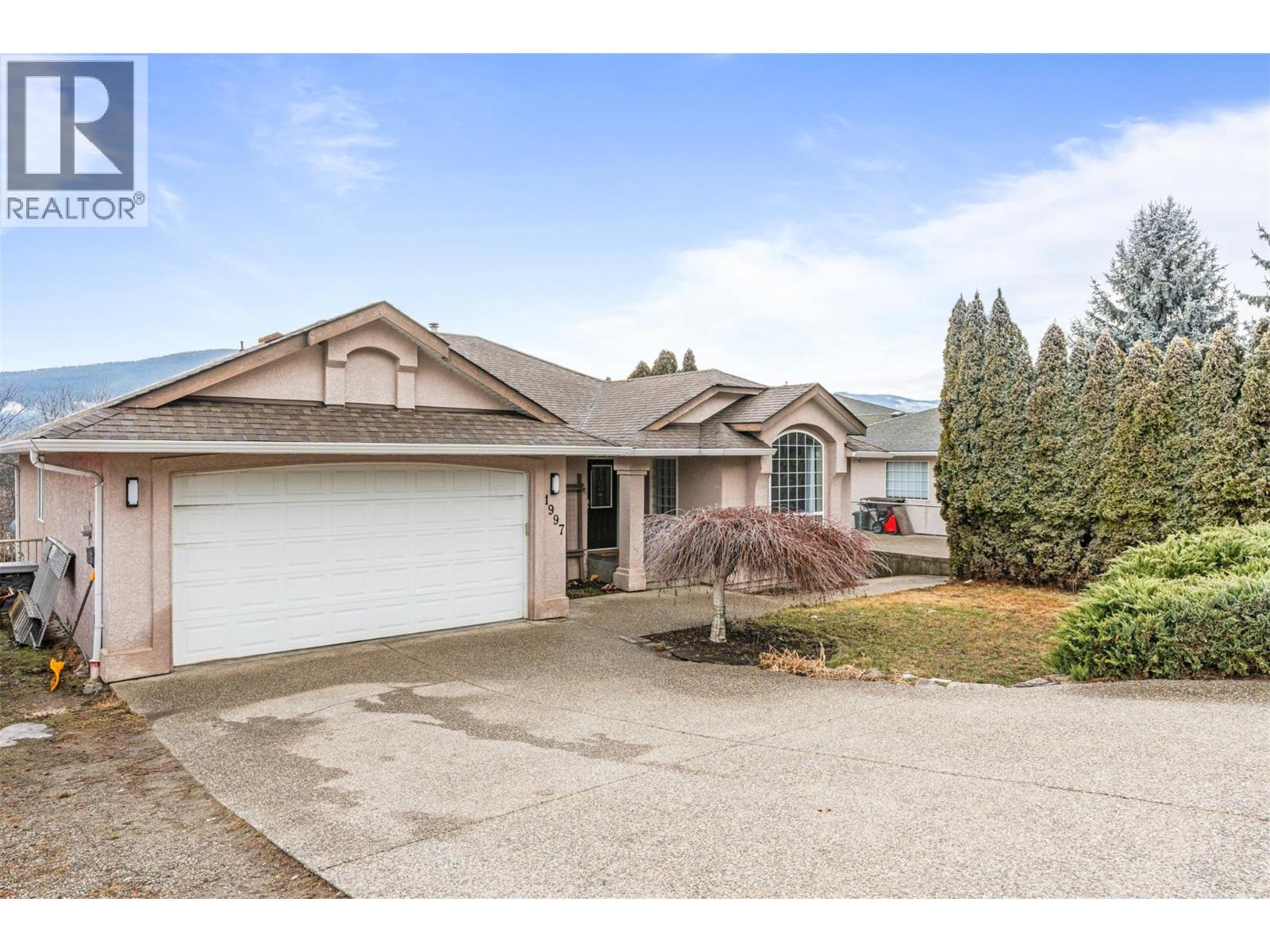 1997 Mountain View Avenue, Lumby, British Columbia  V0E 2G0 - Photo 59 - 10375616