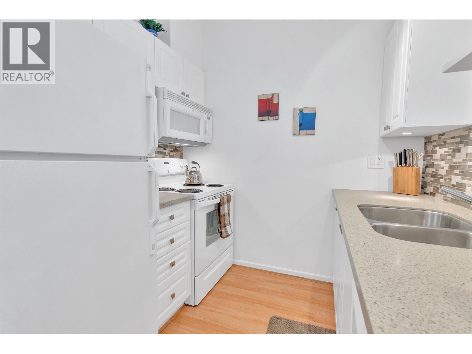 56 2422 Hawthorne Avenue, Port Coquitlam, British Columbia  V3C 6K7 - Photo 6 - R3088910