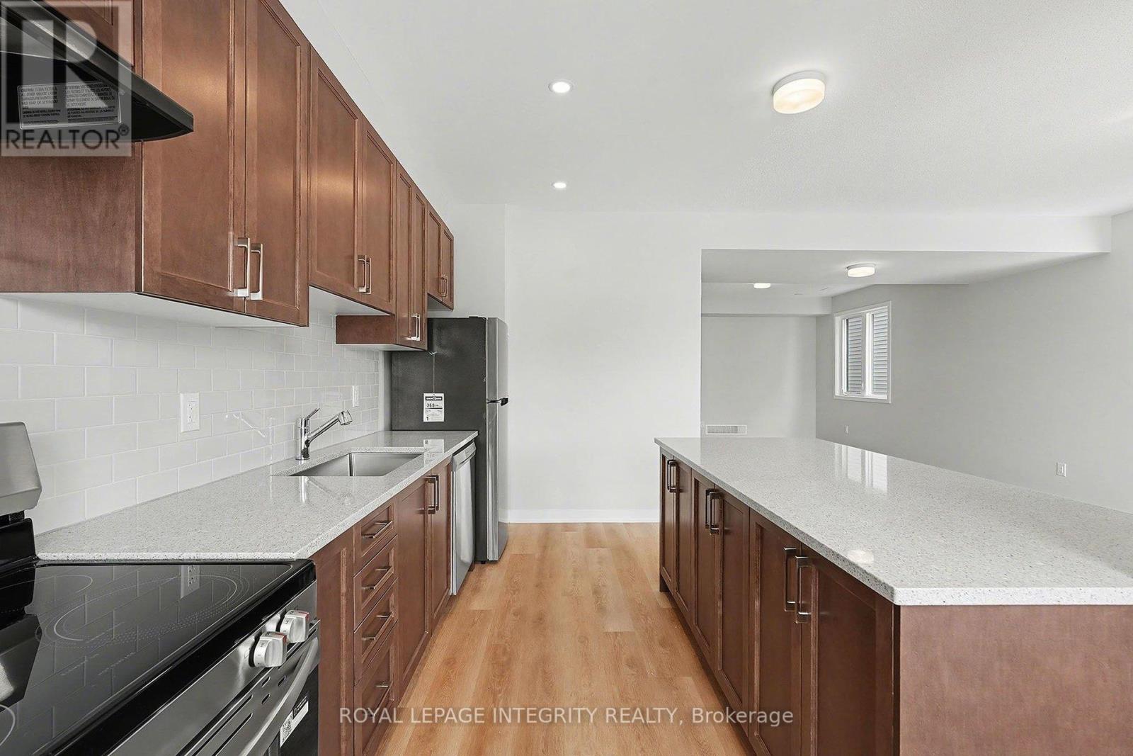 433 Mortar Terrace, Ottawa, Ontario  K2W 0N8 - Photo 10 - X12780778