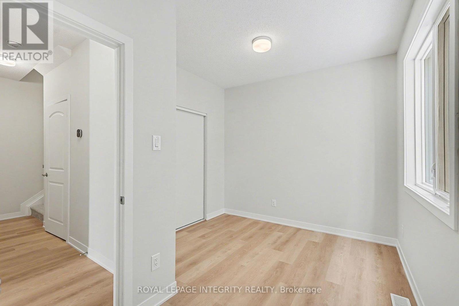 433 Mortar Terrace, Ottawa, Ontario  K2W 0N8 - Photo 12 - X12780778