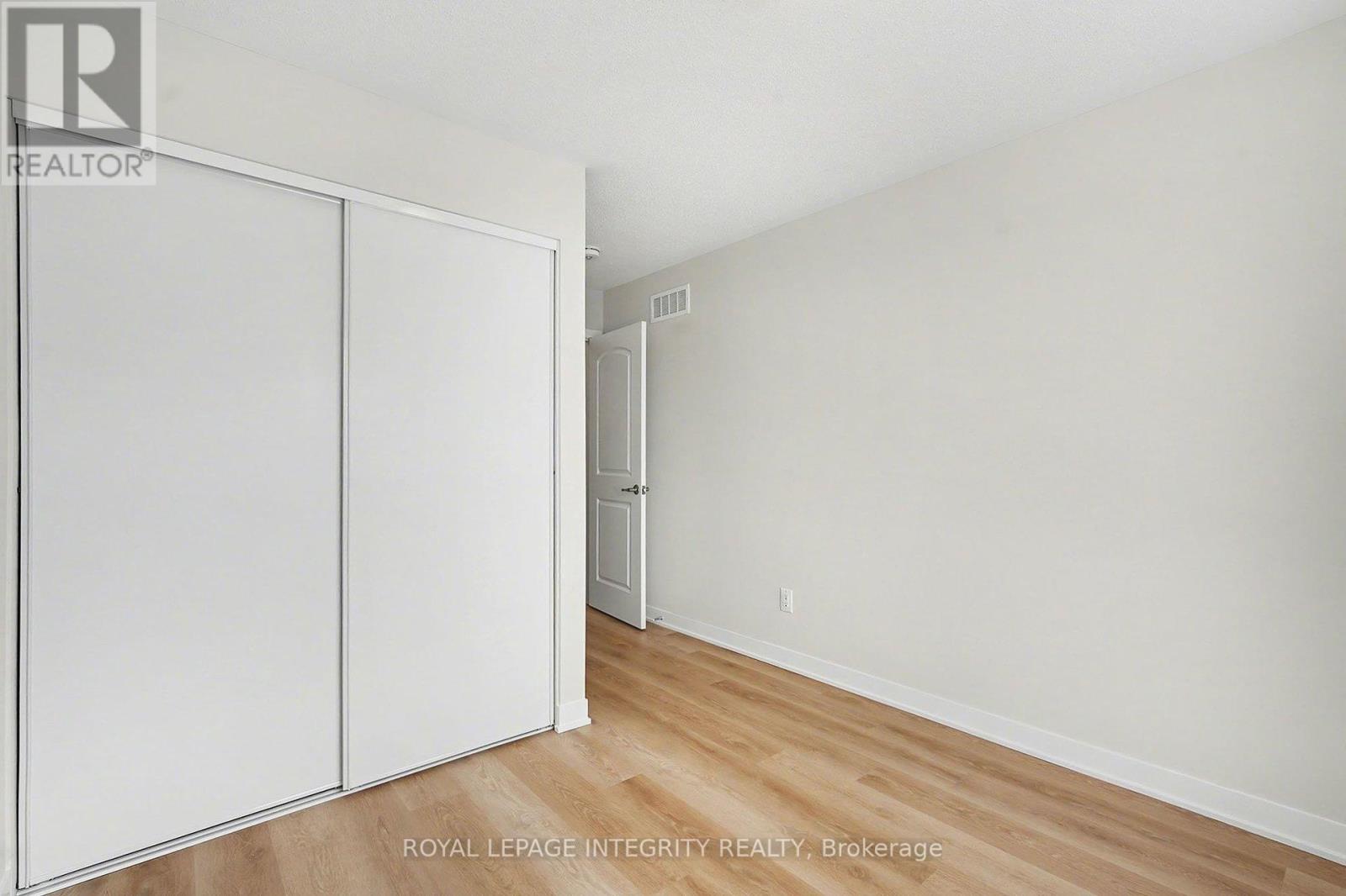 433 Mortar Terrace, Ottawa, Ontario  K2W 0N8 - Photo 17 - X12780778