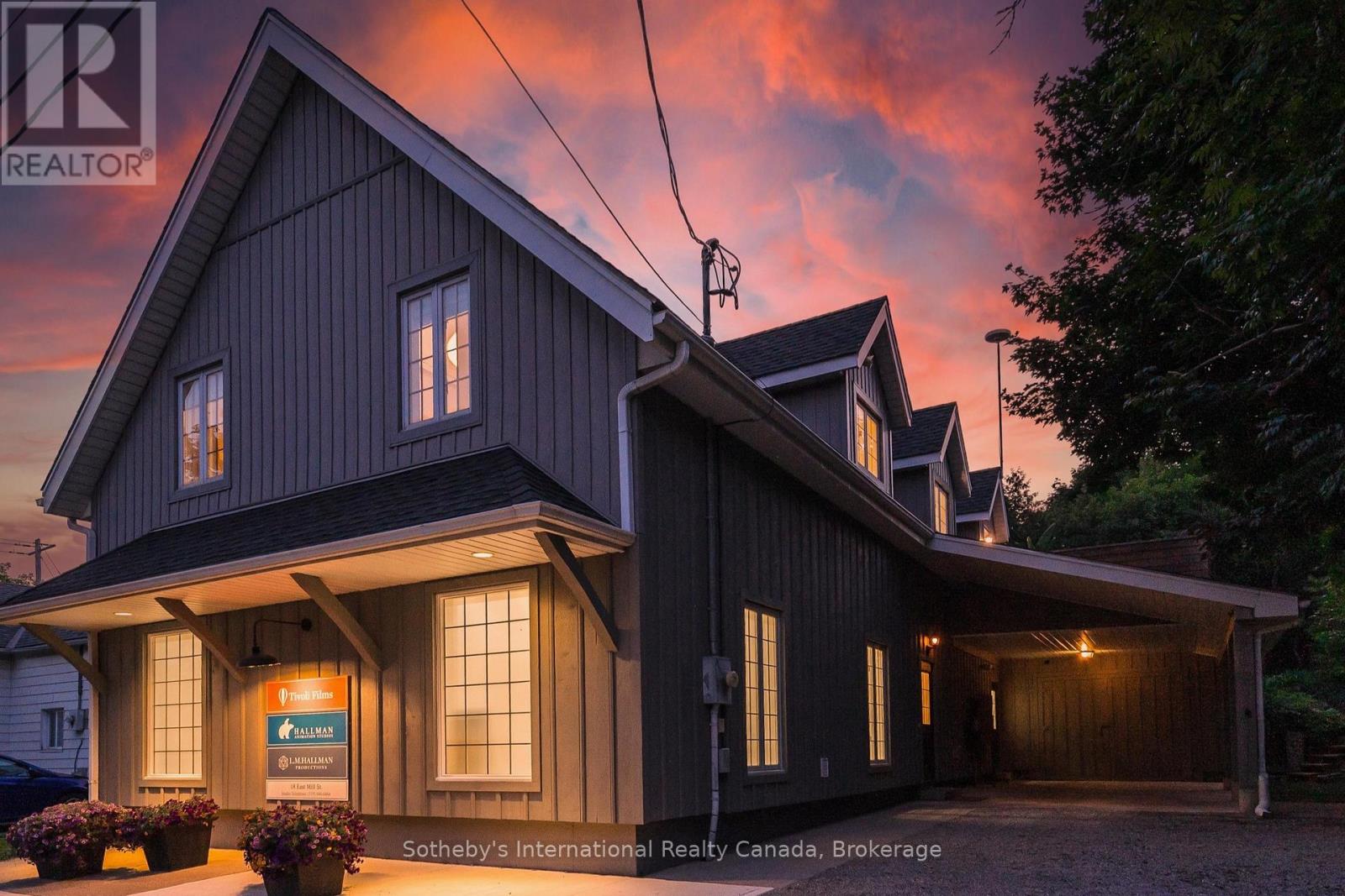 18 East Mill Street, Centre Wellington, Ontario  N0B 1S0 - Photo 2 - X12780884