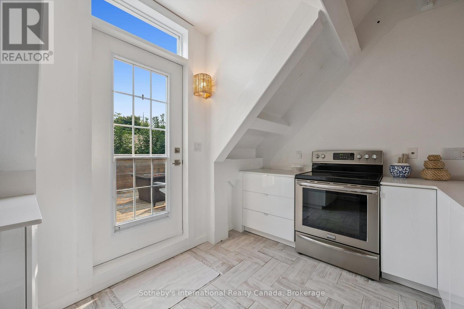 18 East Mill Street, Centre Wellington, Ontario  N0B 1S0 - Photo 23 - X12780884