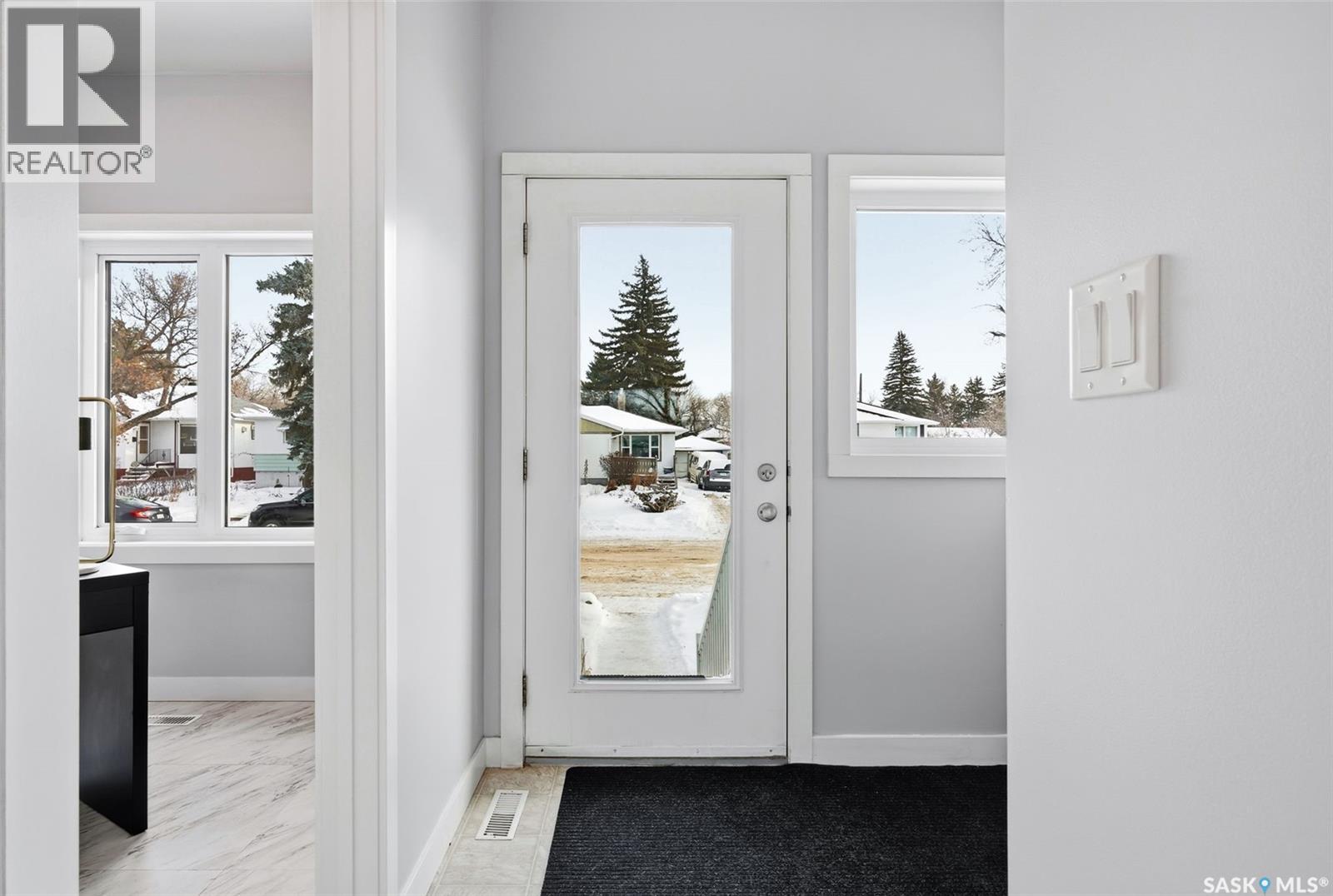 2168 Wascana Street, Regina, Saskatchewan  S4T 4J9 - Photo 4 - SK026707