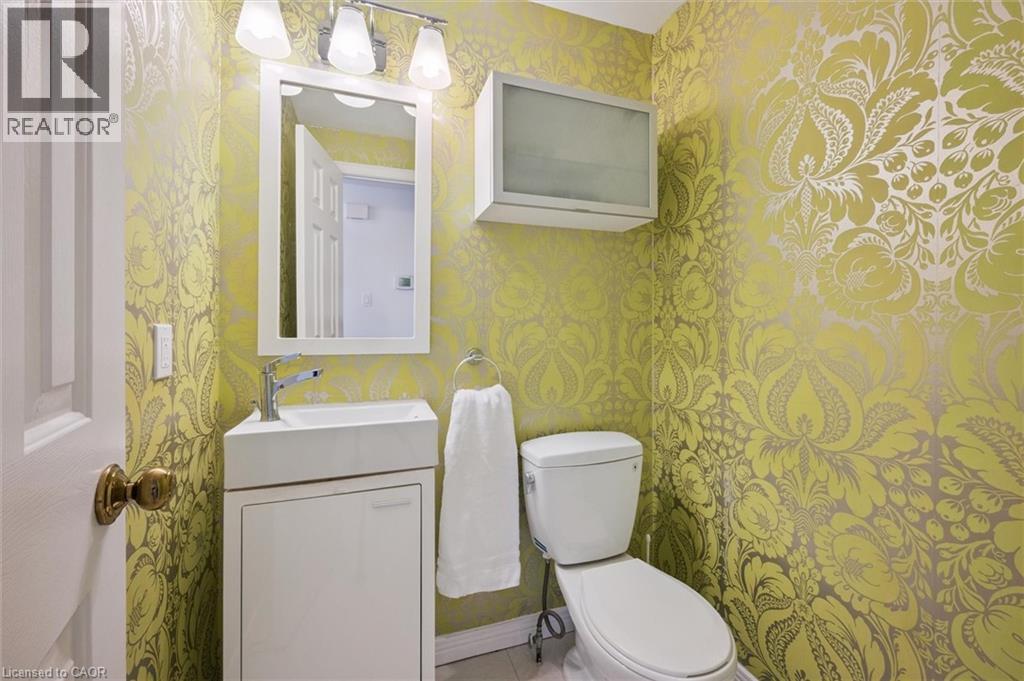 33 Manitoulin Crescent, Kitchener, Ontario  N2A 3J4 - Photo 17 - 40802155