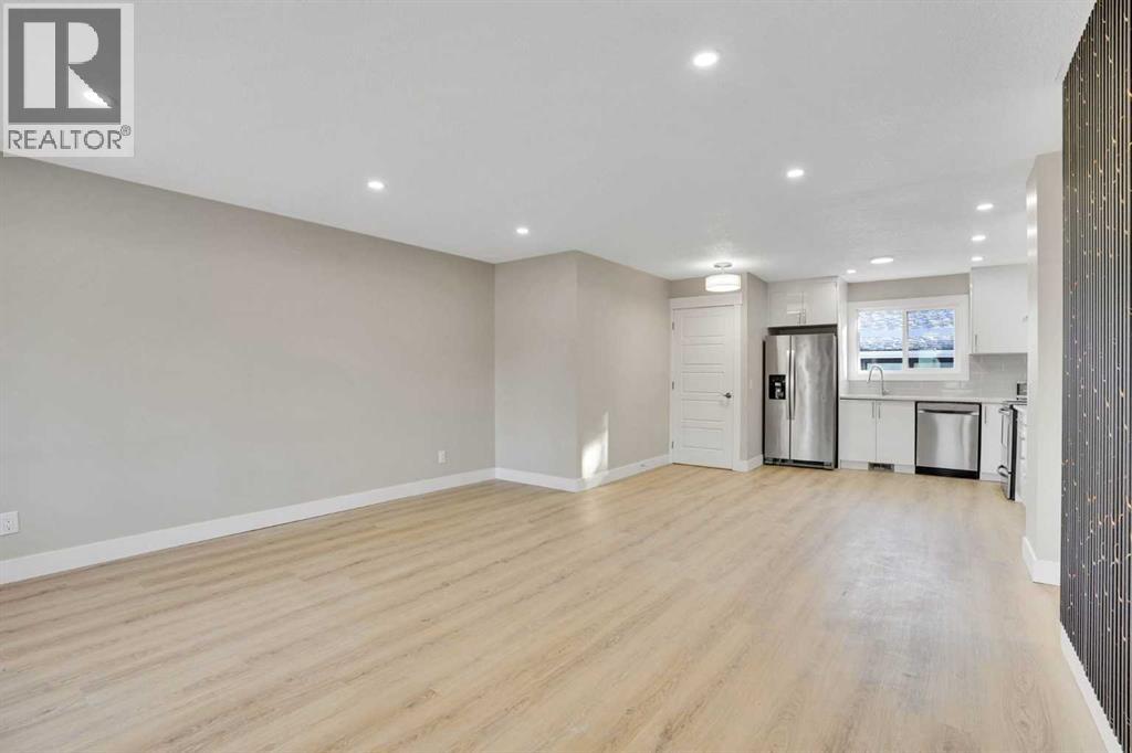 6060 Madigan Drive Ne, Calgary, Alberta t2a 5p8 - Photo 7 - A2280614