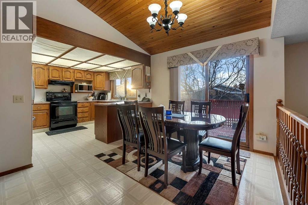 48 Castleglen Court Ne, Calgary, Alberta  t3j 2b8 - Photo 13 - A2284575