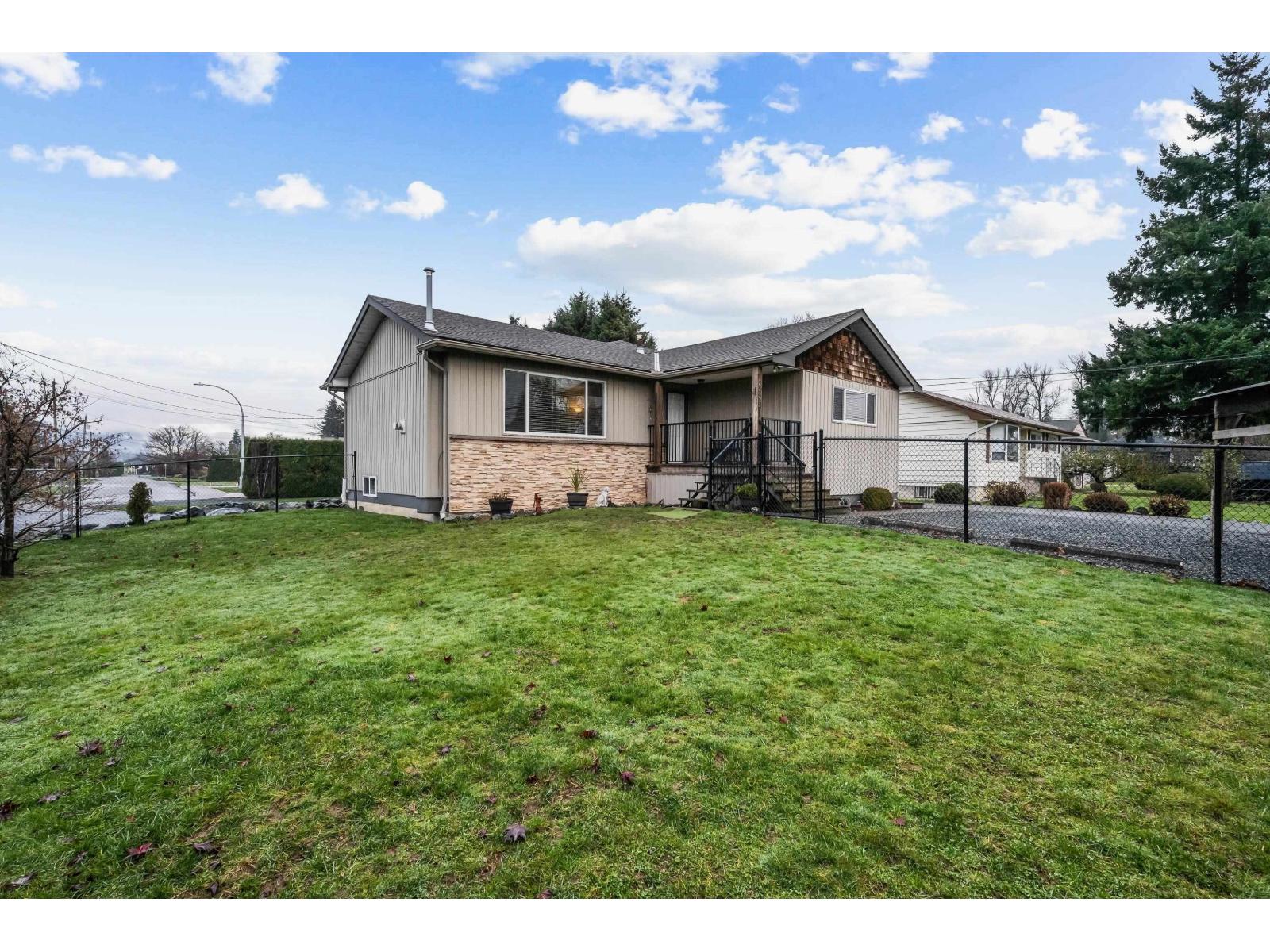 45291 Haig Drive, Sardis West Vedder, Chilliwack, British Columbia  V2R 1K3 - Photo 35 - R3088945