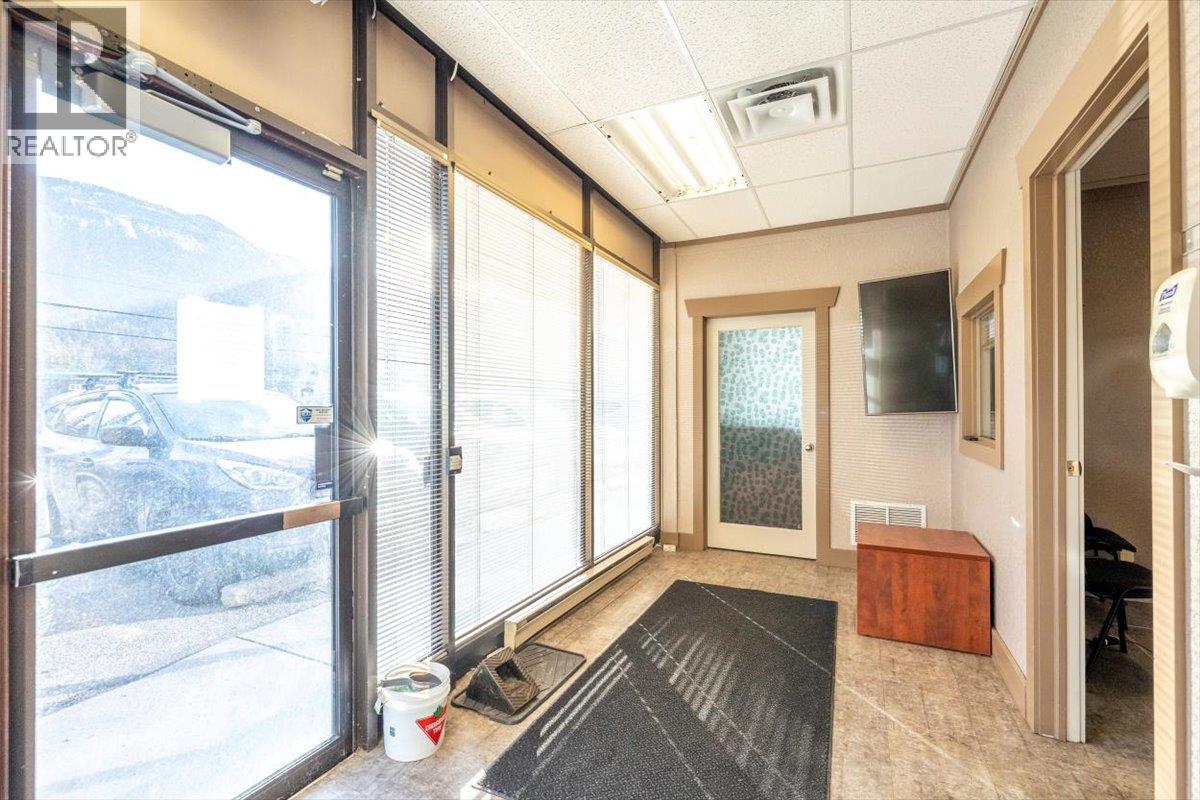 603 Pine Avenue, Sparwood, British Columbia  V0B 2G0 - Photo 11 - 10375618