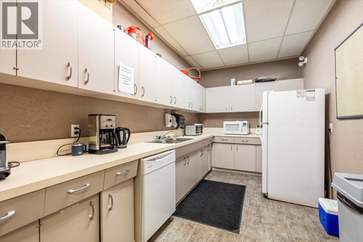 603 Pine Avenue, Sparwood, British Columbia  V0B 2G0 - Photo 20 - 10375618