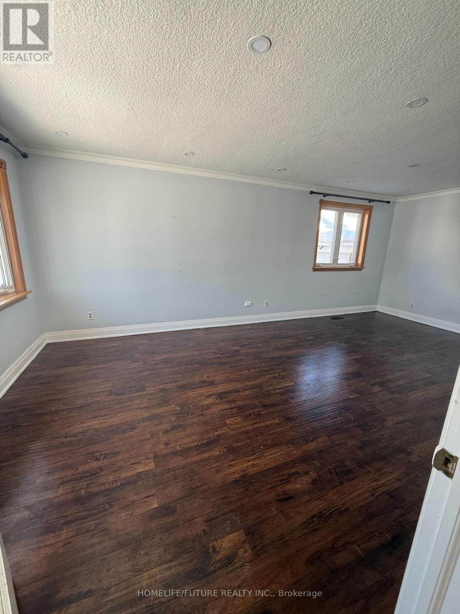 Main - 5 Shangarry Drive, Toronto (Wexford-Maryvale), Ontario  M1R 1A4 - Photo 8 - E12780760