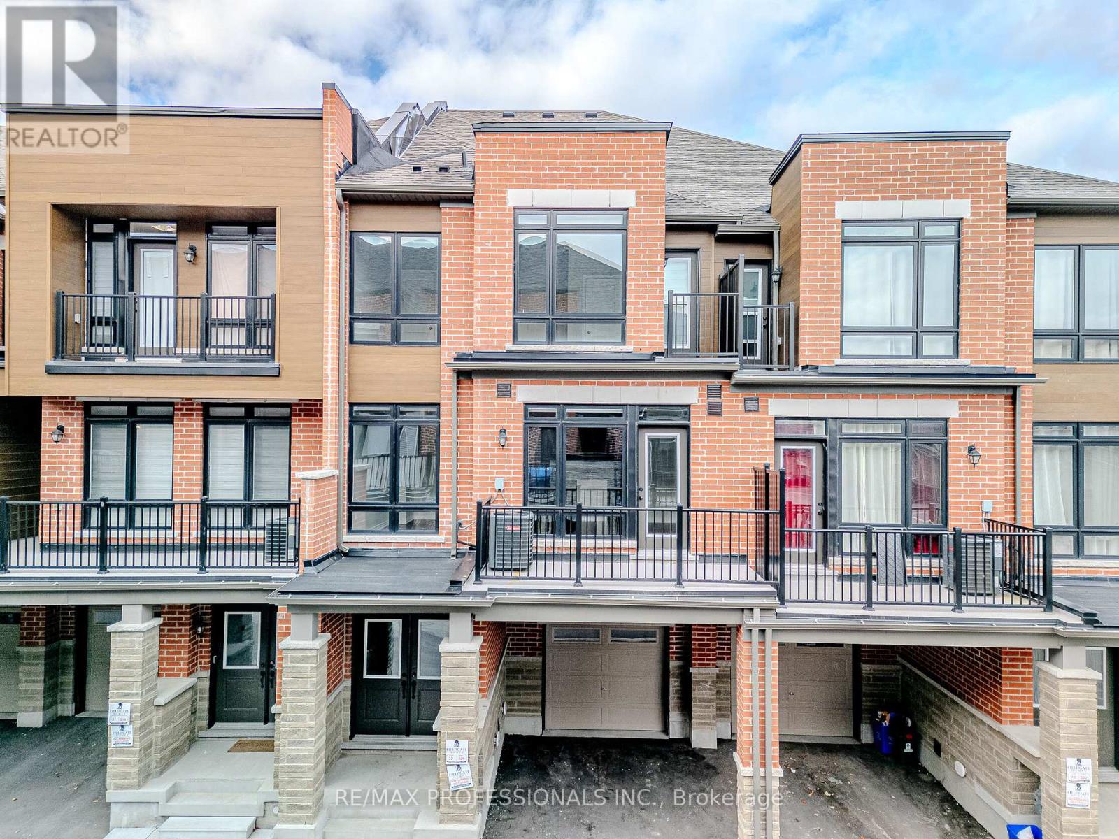 520 Littlewood Lane, Ajax, Ontario L1S 0H1 - Photo 1 - E12780762