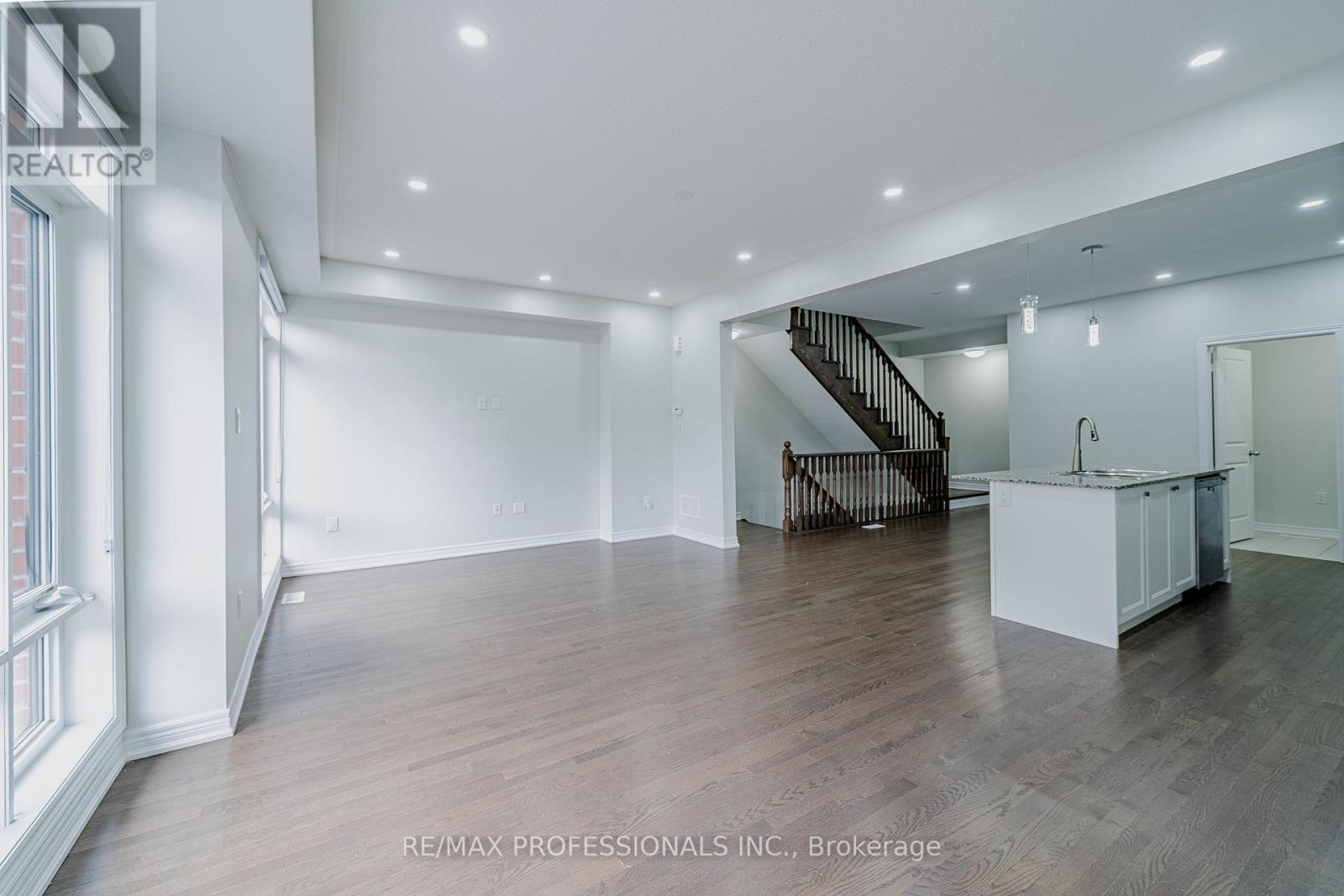 520 Littlewood Lane, Ajax, Ontario L1S 0H1 - Photo 18 - E12780762