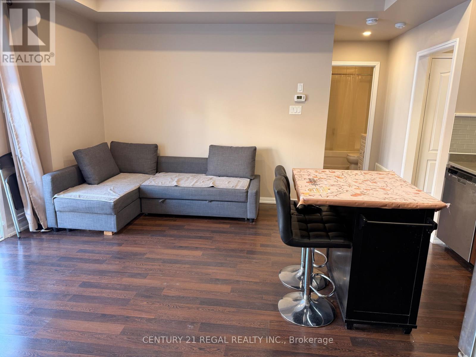 8 - 36 Walter Dove Court E, Aurora, Ontario  L4G 0S8 - Photo 6 - N12780772