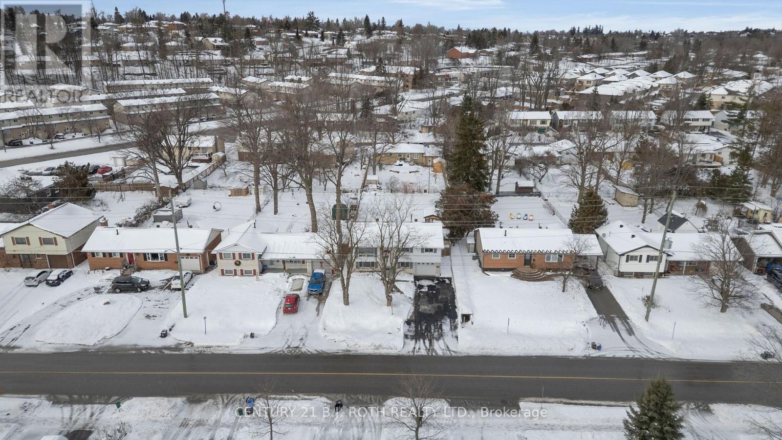 440 Barrie Road, Orillia, Ontario  L3V 6L9 - Photo 44 - S12780756