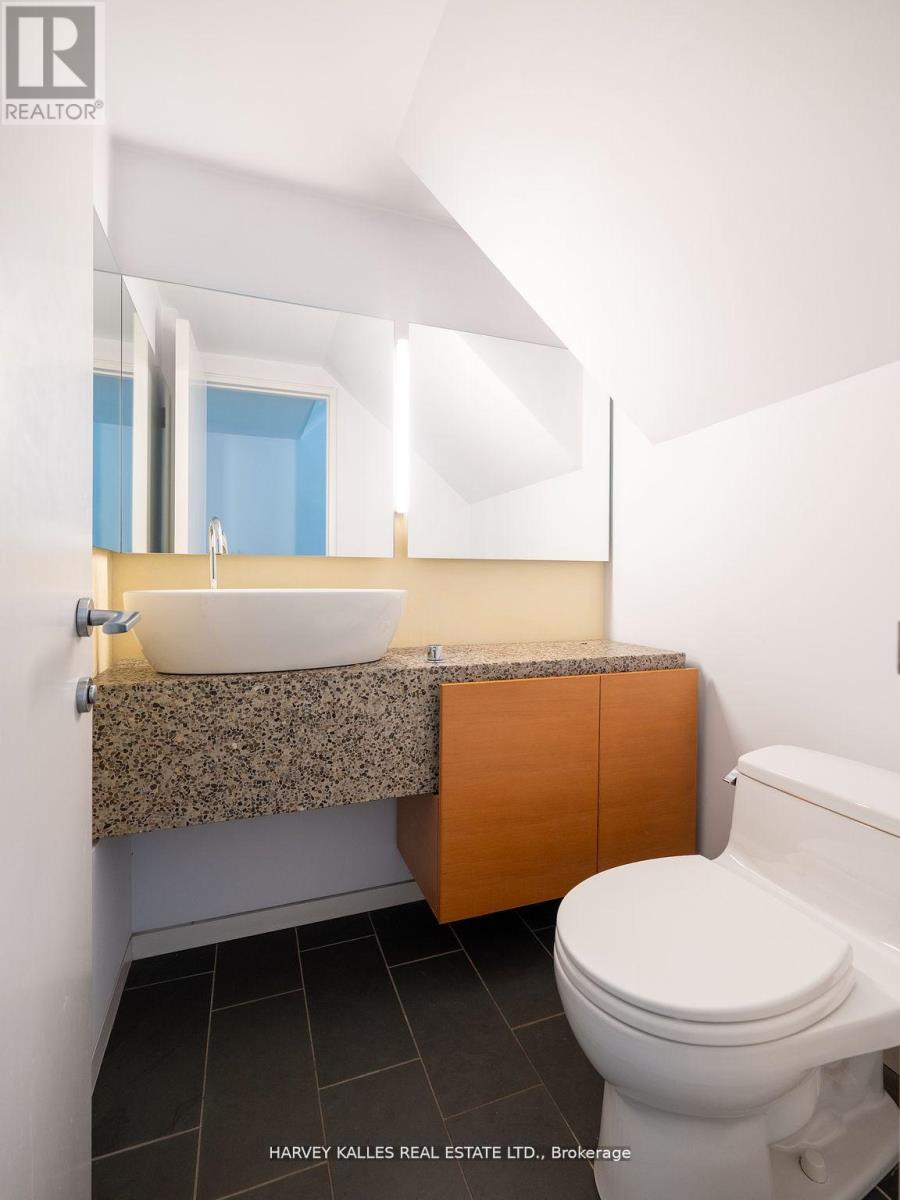 38 Dunvegan Road, Toronto, Ontario  M4V 2P6 - Photo 17 - C12406560