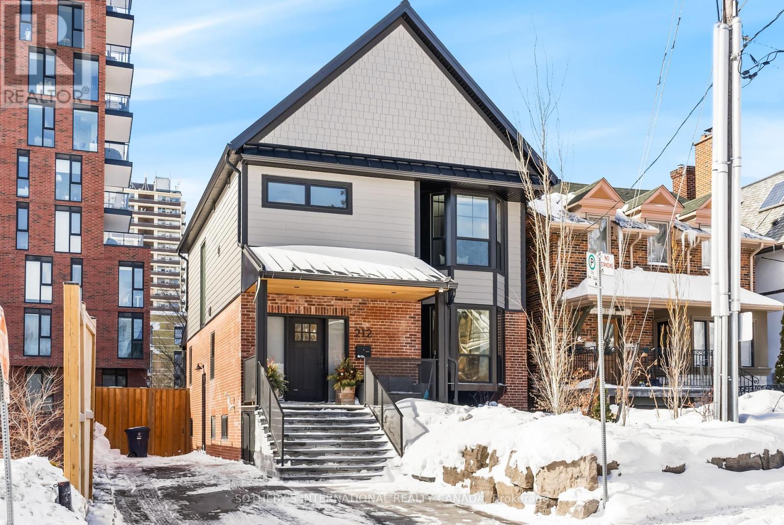 212 WINONA DRIVE, Toronto, Ontario