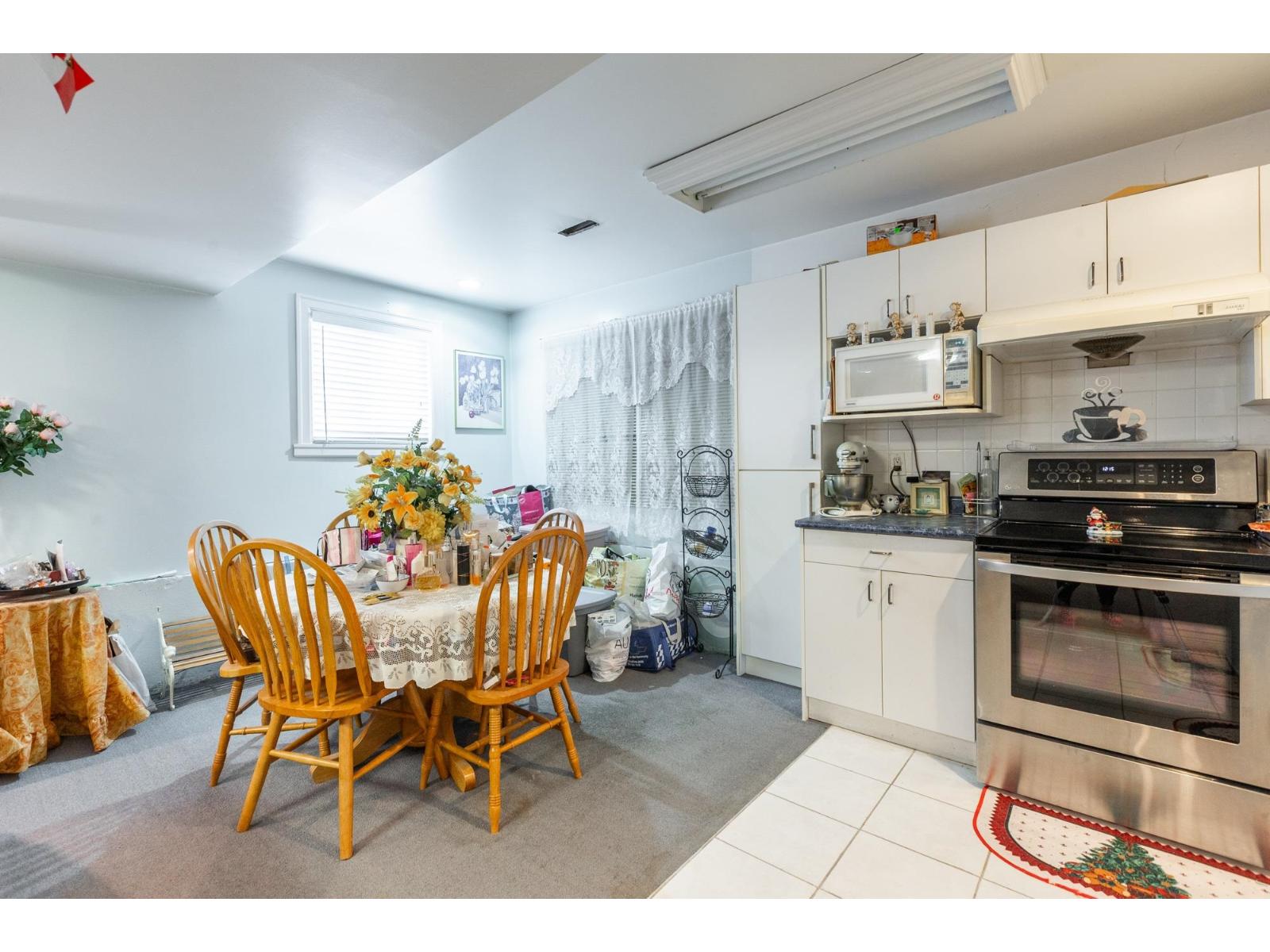 9318 Cinnamon Drive, Surrey, British Columbia  V3V 1V2 - Photo 16 - R3089097