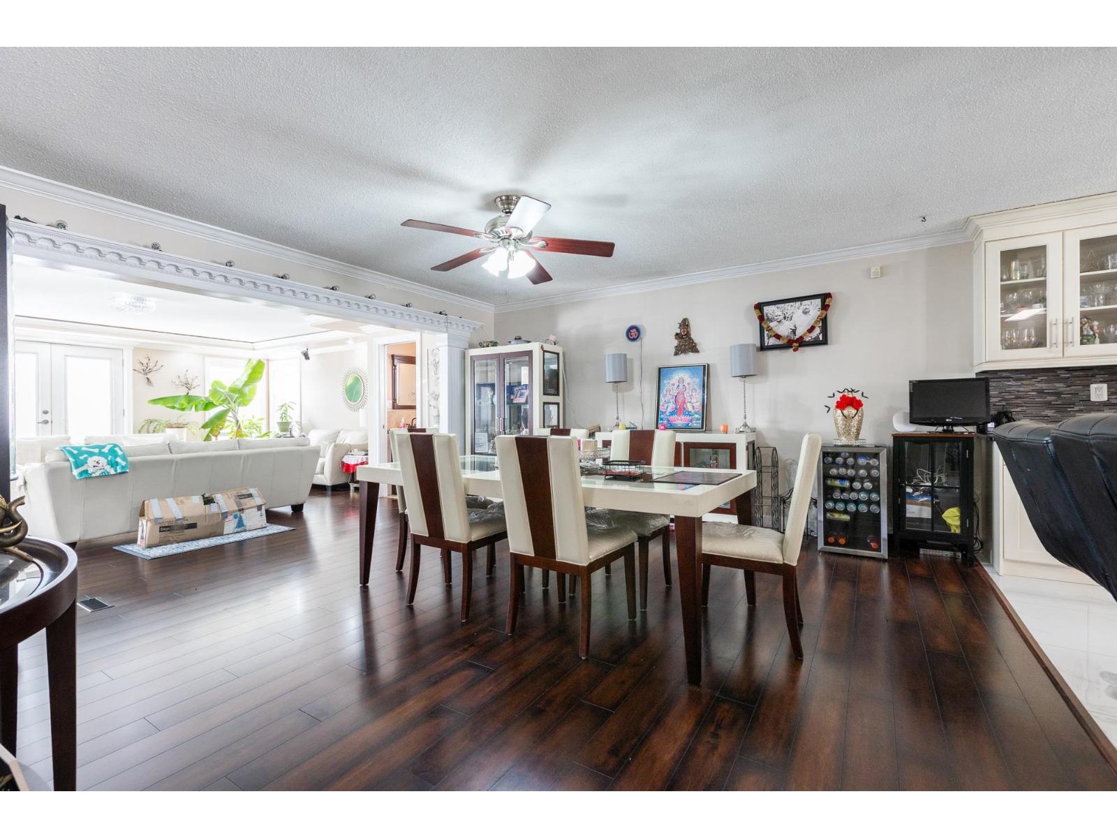 9318 Cinnamon Drive, Surrey, British Columbia  V3V 1V2 - Photo 7 - R3089097