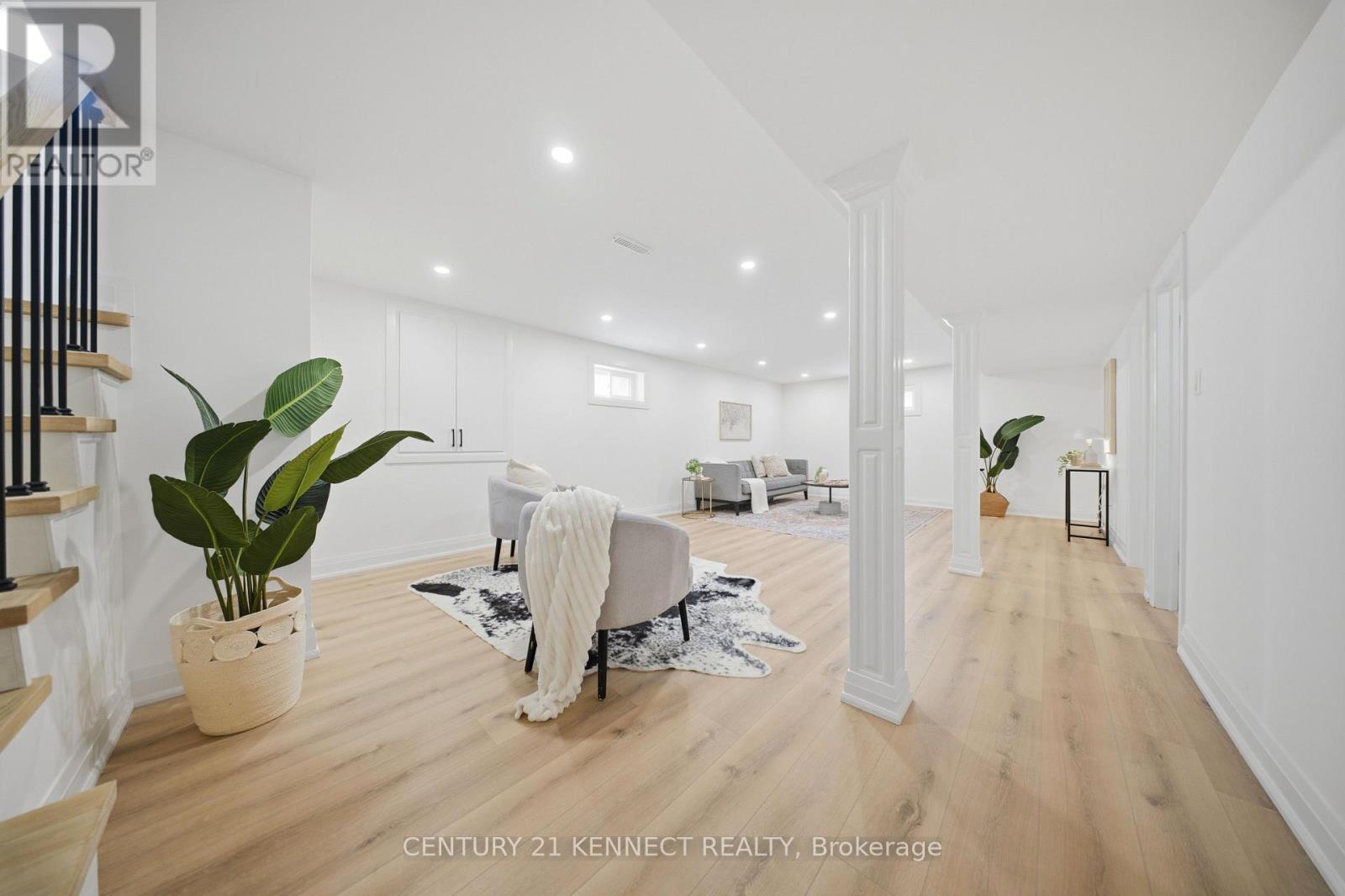 2121 Baynham Court, Mississauga, Ontario  L5A 1H1 - Photo 21 - W12780686