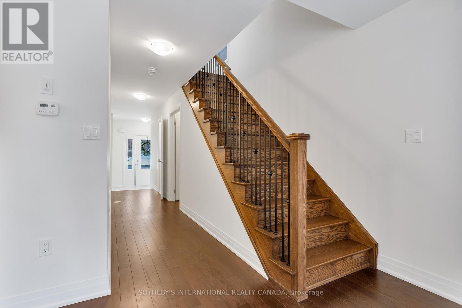 197 Wyndham Street, Mississauga, Ontario  L5M 2S5 - Photo 13 - W12780702