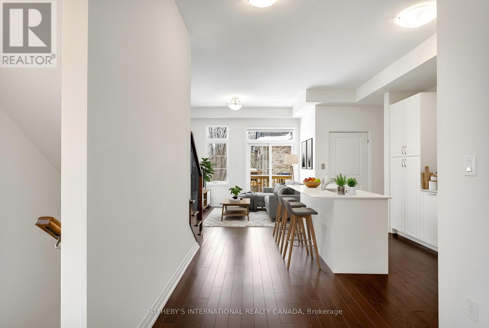 197 Wyndham Street, Mississauga, Ontario  L5M 2S5 - Photo 15 - W12780702