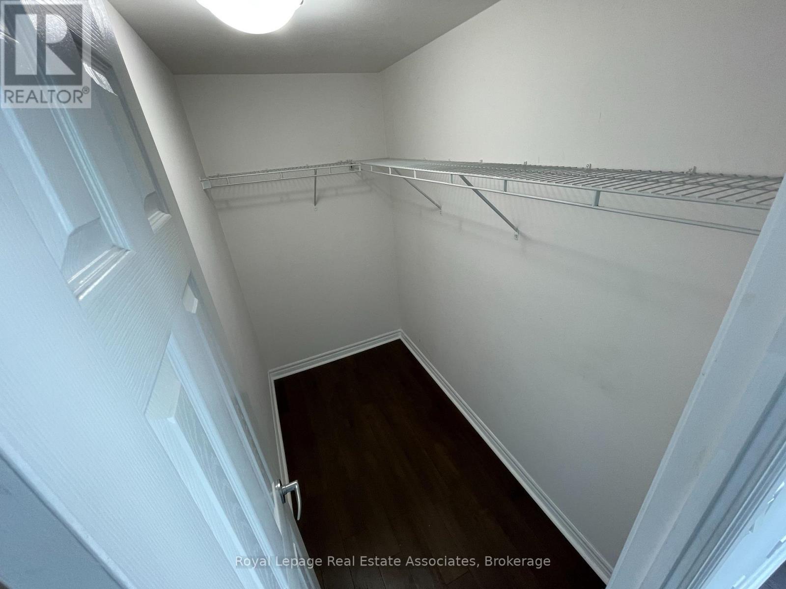 2510 - 3504 Hurontario Street, Mississauga, Ontario  L5B 0B9 - Photo 13 - W12780754