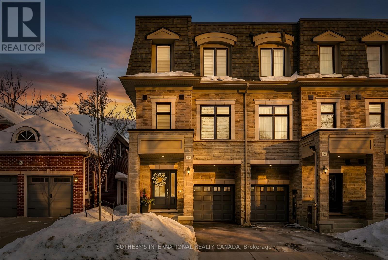 197 Wyndham Street, Mississauga, Ontario  L5M 2S5 - Photo 1 - W12780790