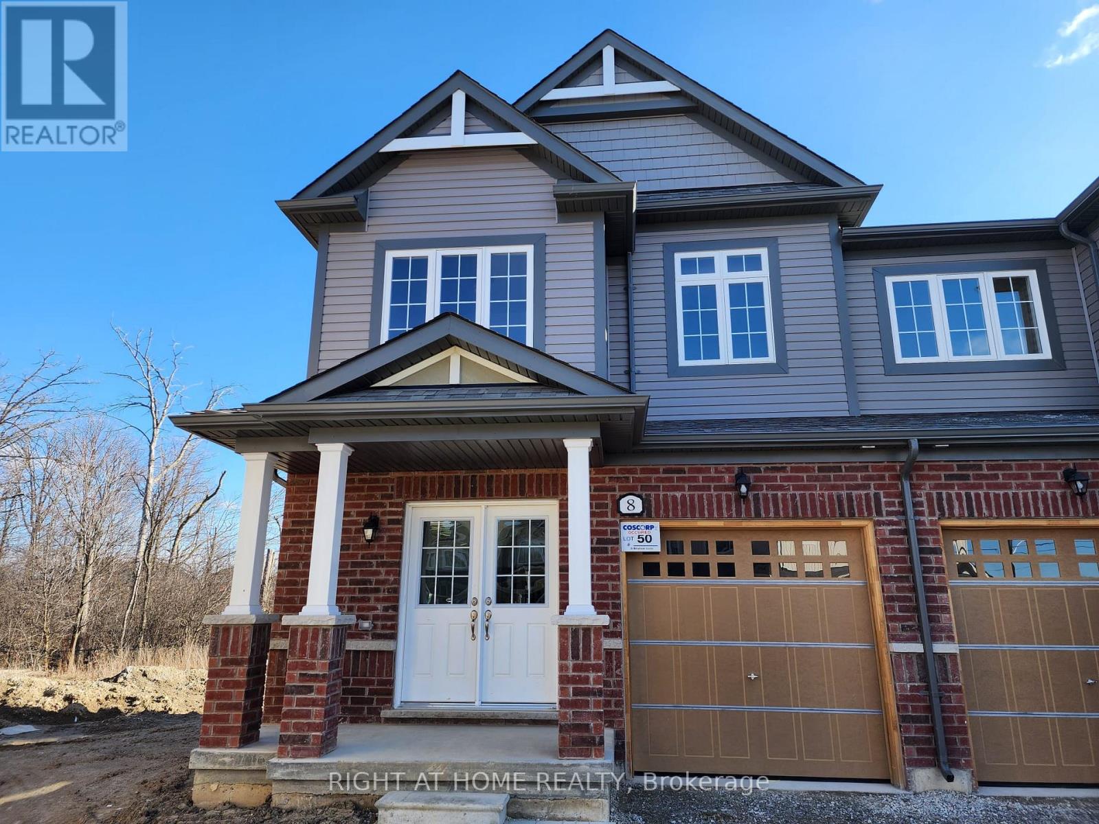 8 BRIXHAM LANE, Brampton, Ontario