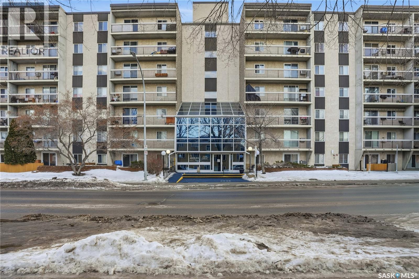 401 4045 Rae Street, Regina, Saskatchewan  S4S 6Y8 - Photo 2 - SK028292