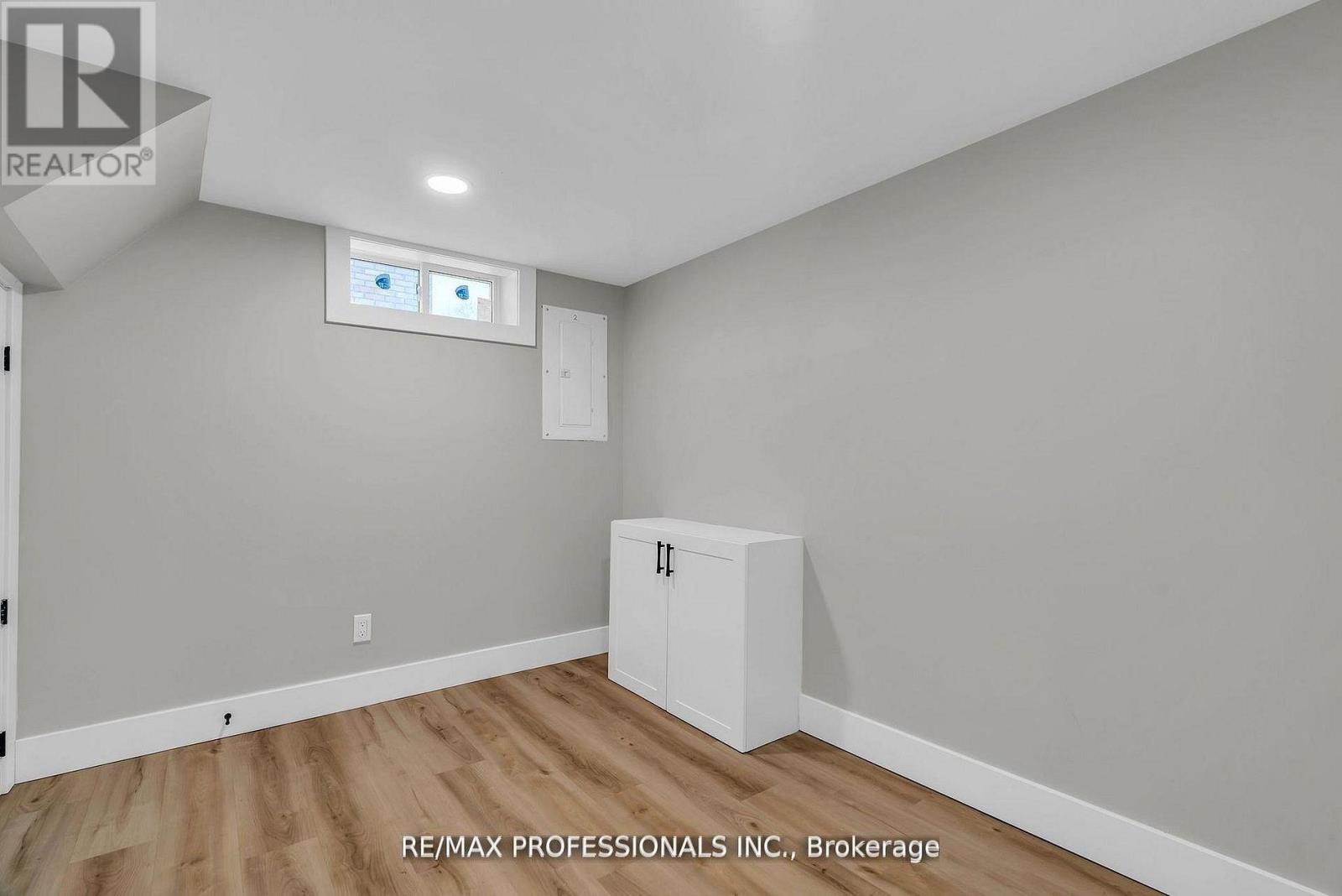 Lower - 139 Byron Avenue, Kitchener, Ontario  N2C 1Z7 - Photo 8 - X12780690