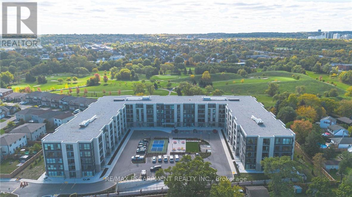 231 - 50 Herrick Avenue, St. Catharines, Ontario  L2P 0B8 - Photo 2 - X12780710
