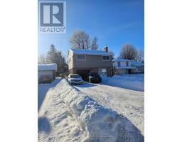 27 SHORE ACRES BOULEVARD, North Bay, Ontario