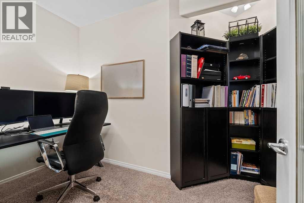 18 Simcoe Terrace Sw, Calgary, Alberta  T3H 4S6 - Photo 32 - A2282856