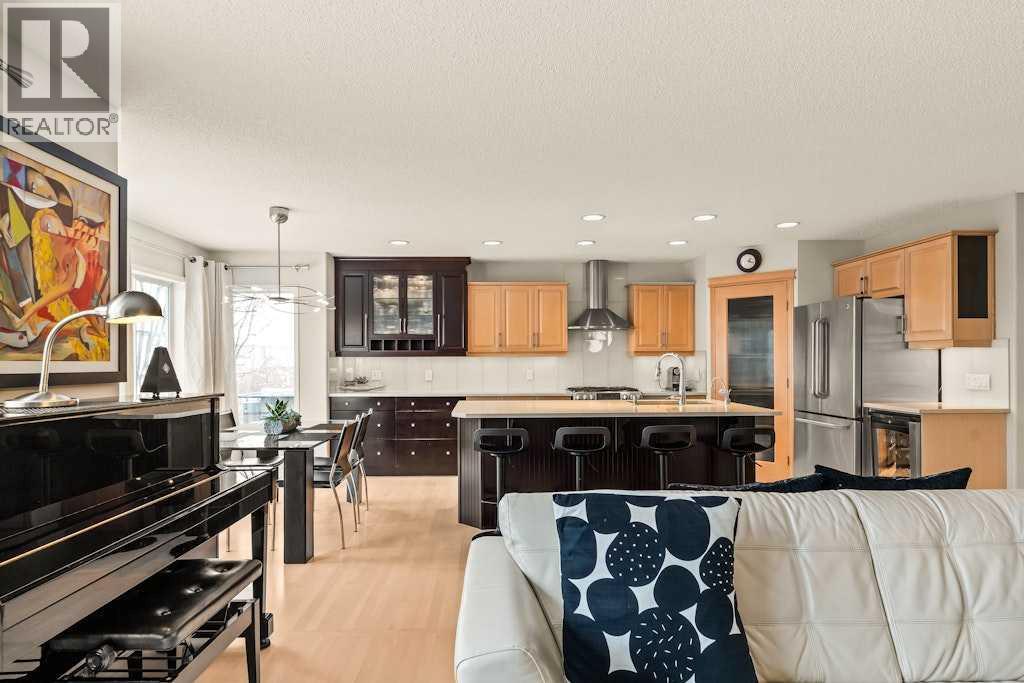 18 Simcoe Terrace Sw, Calgary, Alberta  T3H 4S6 - Photo 11 - A2282856