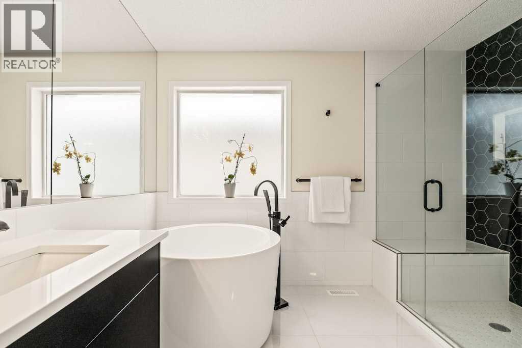 18 Simcoe Terrace Sw, Calgary, Alberta  T3H 4S6 - Photo 23 - A2282856