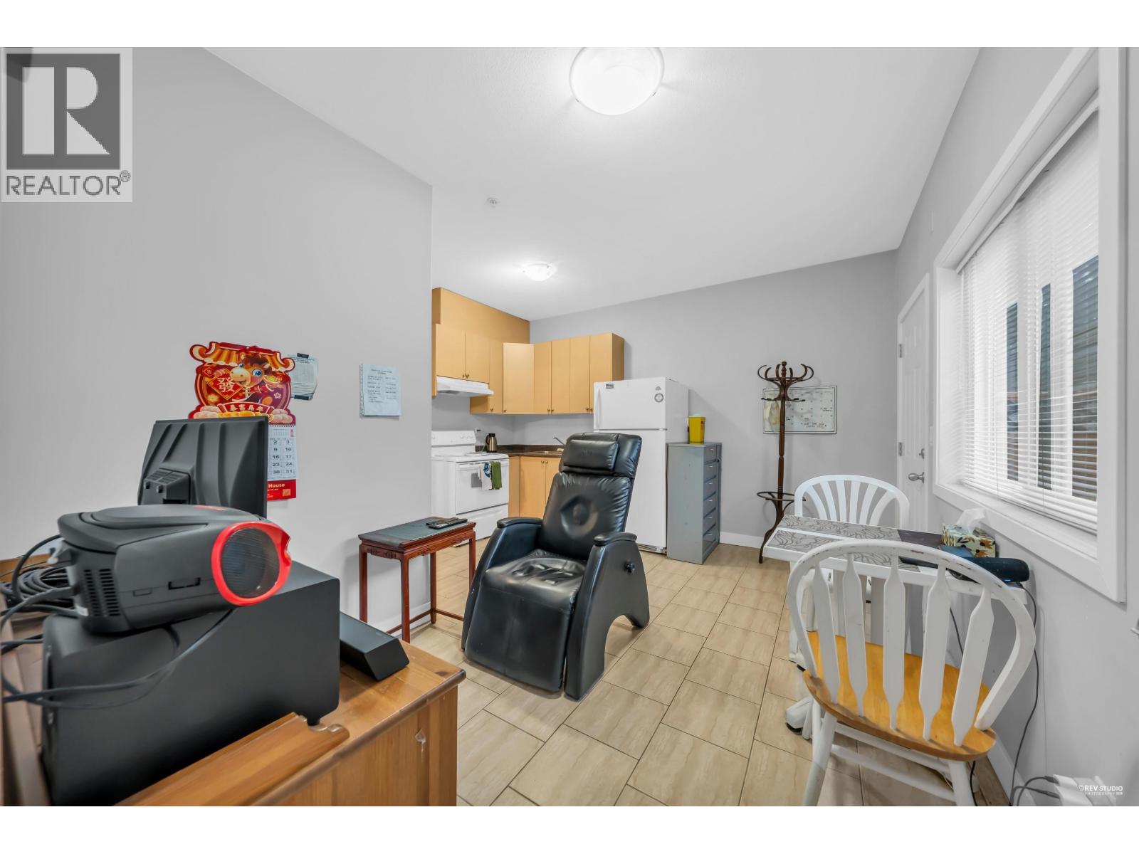 312 Strand Avenue, New Westminster, British Columbia  V3L 3J2 - Photo 30 - R3085352