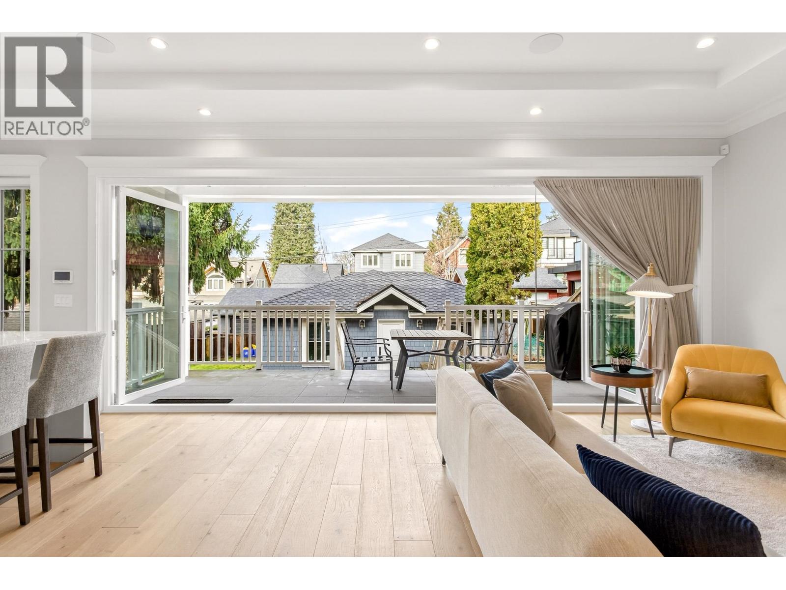 Listing Picture 10 of 32 : 4089 W 19TH AVENUE, Vancouver / 溫哥華 - 魯藝地產 Yvonne Lu Group - MLS Medallion Club Member